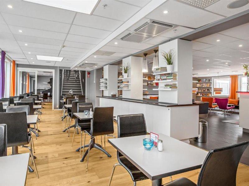 Sure Hotel By Best Western Stockholm Alvsjo Екстериор снимка
