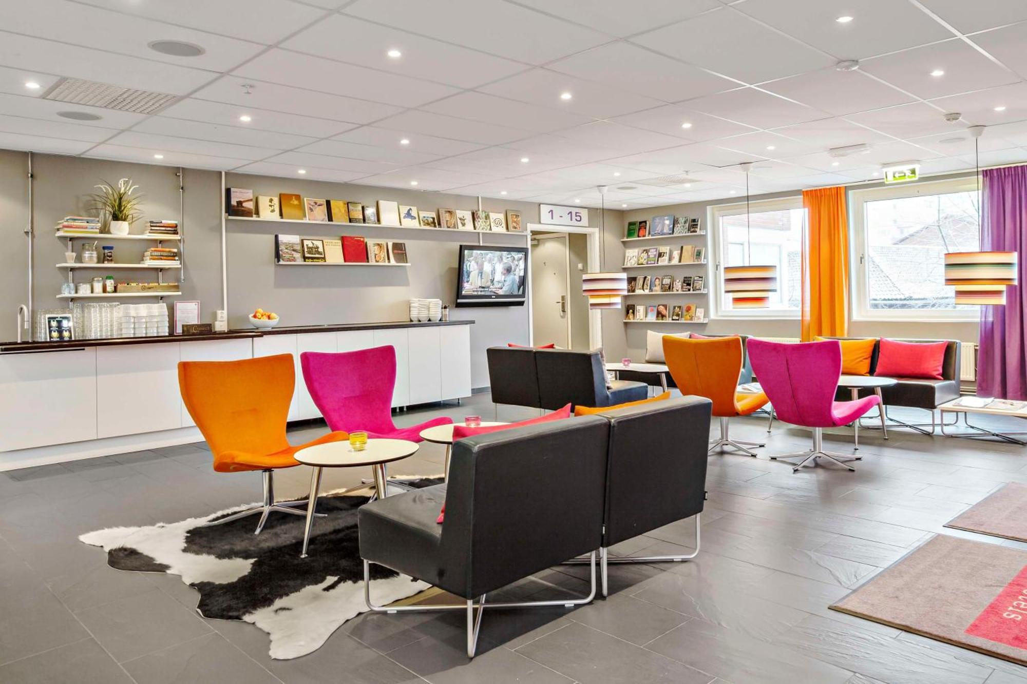 Sure Hotel By Best Western Stockholm Alvsjo Екстериор снимка
