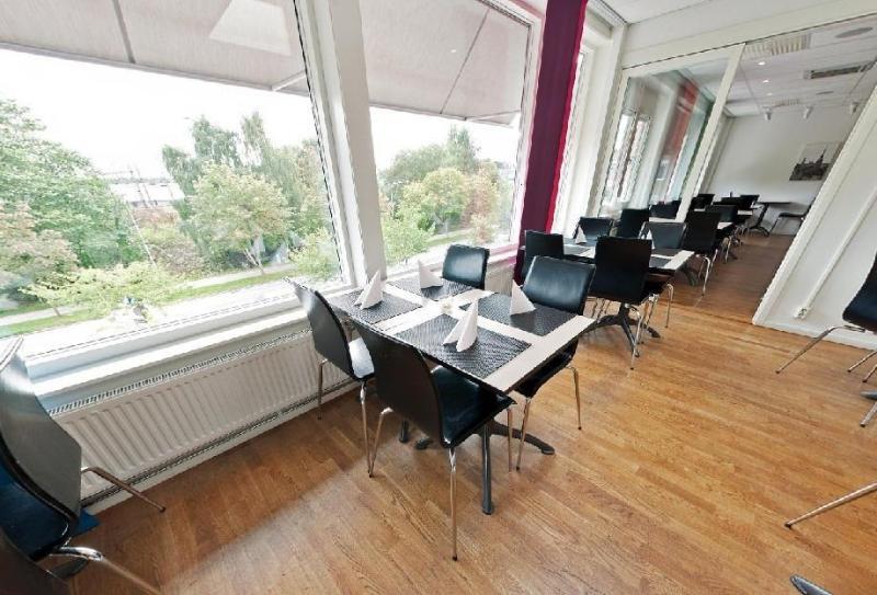 Sure Hotel By Best Western Stockholm Alvsjo Екстериор снимка